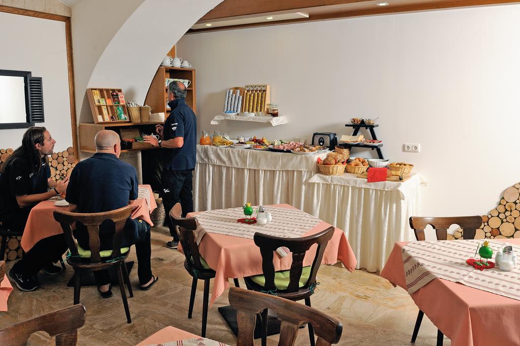 Gasthof Moser Fohnsdorf Bagian luar foto
